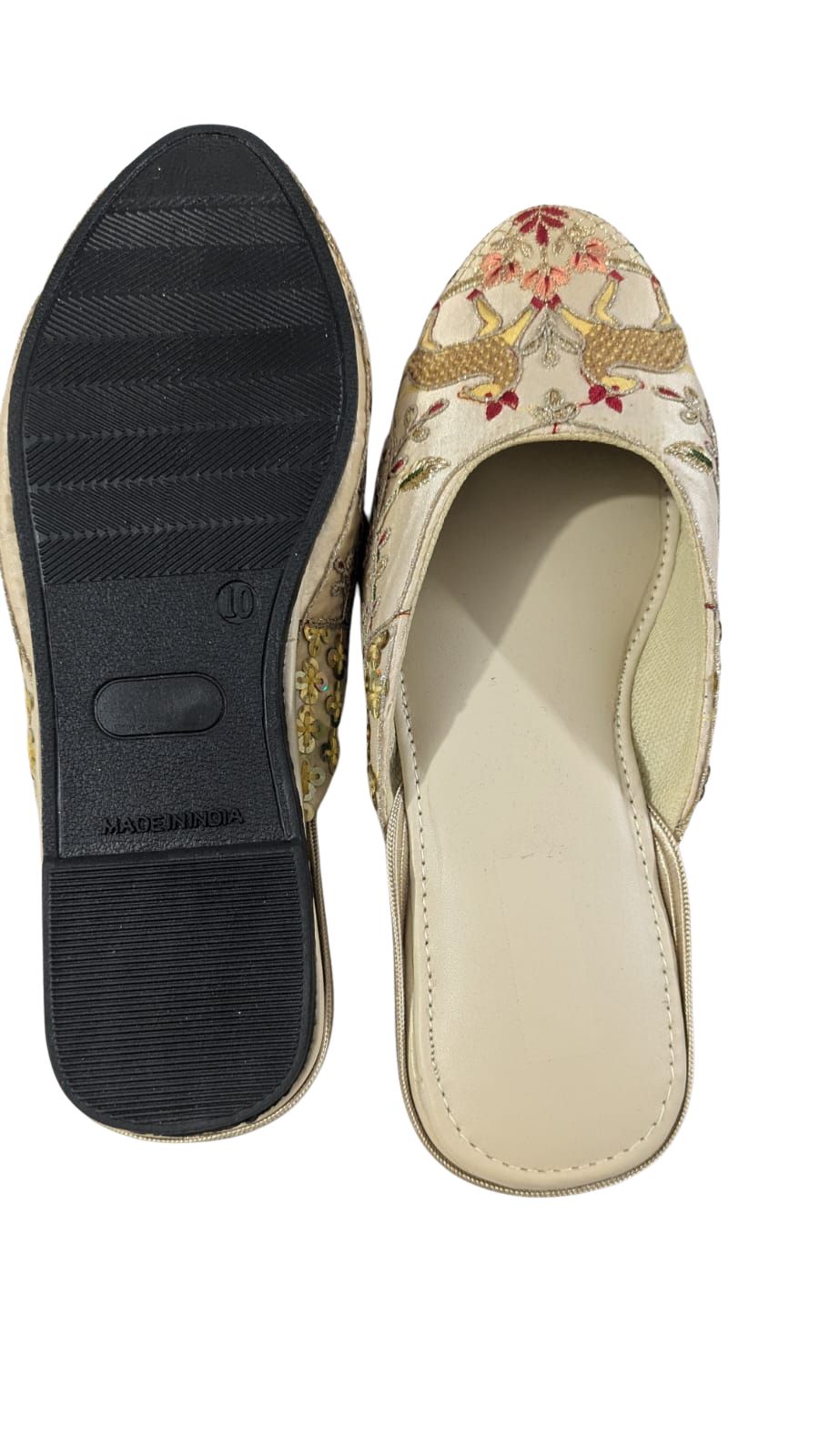 ZS Fashion Women’s Handcrafted Embroidered Jutti | Traditional Ethnic Footwear | Comfortable Flat Slip-On Mojari for Casual