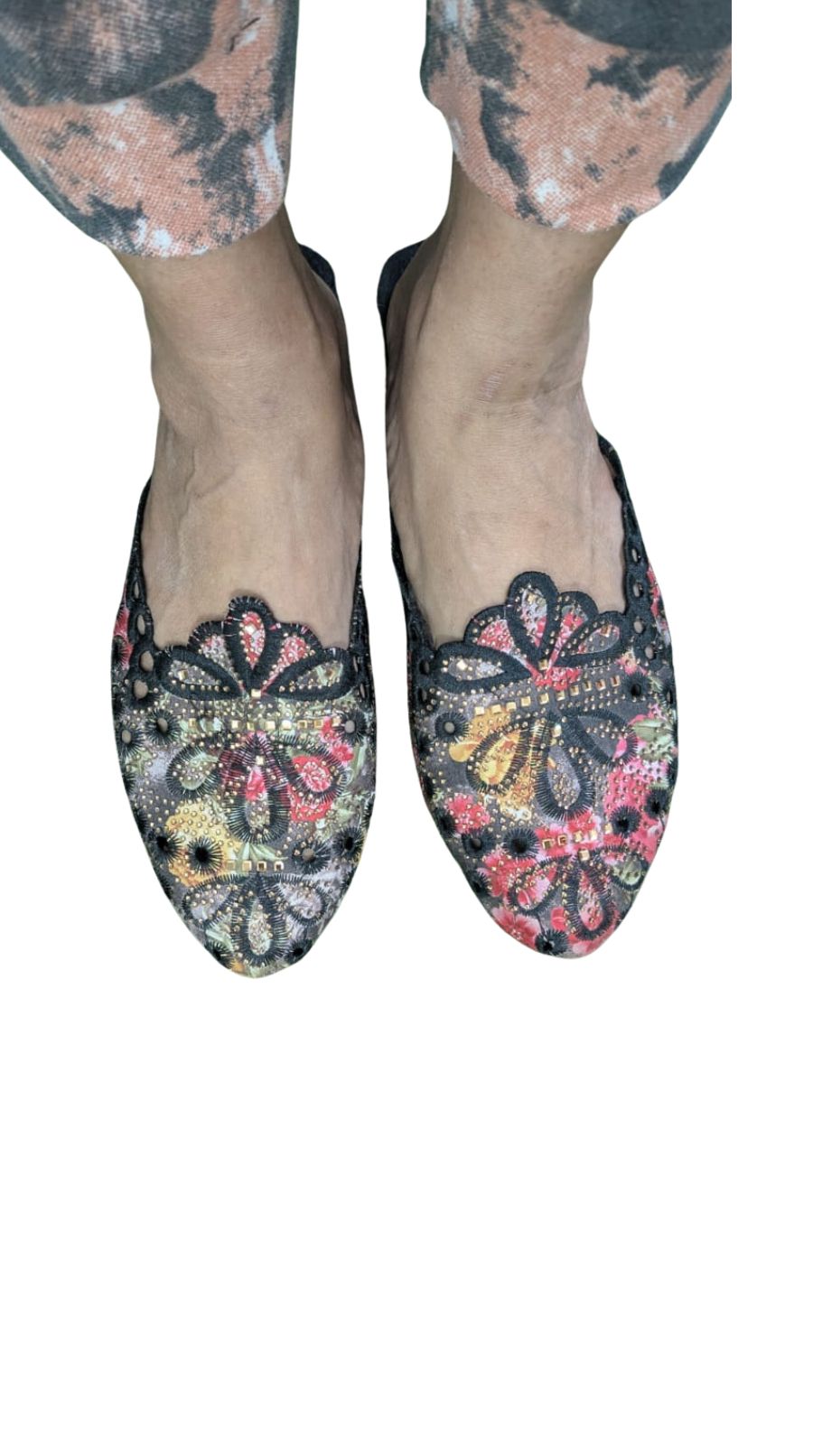 ZS Fashion Women's Floral Print Slip-On Mules – Black with Pink & Gold Pattern, Cutout Design, Comfortable Casual Footwear
