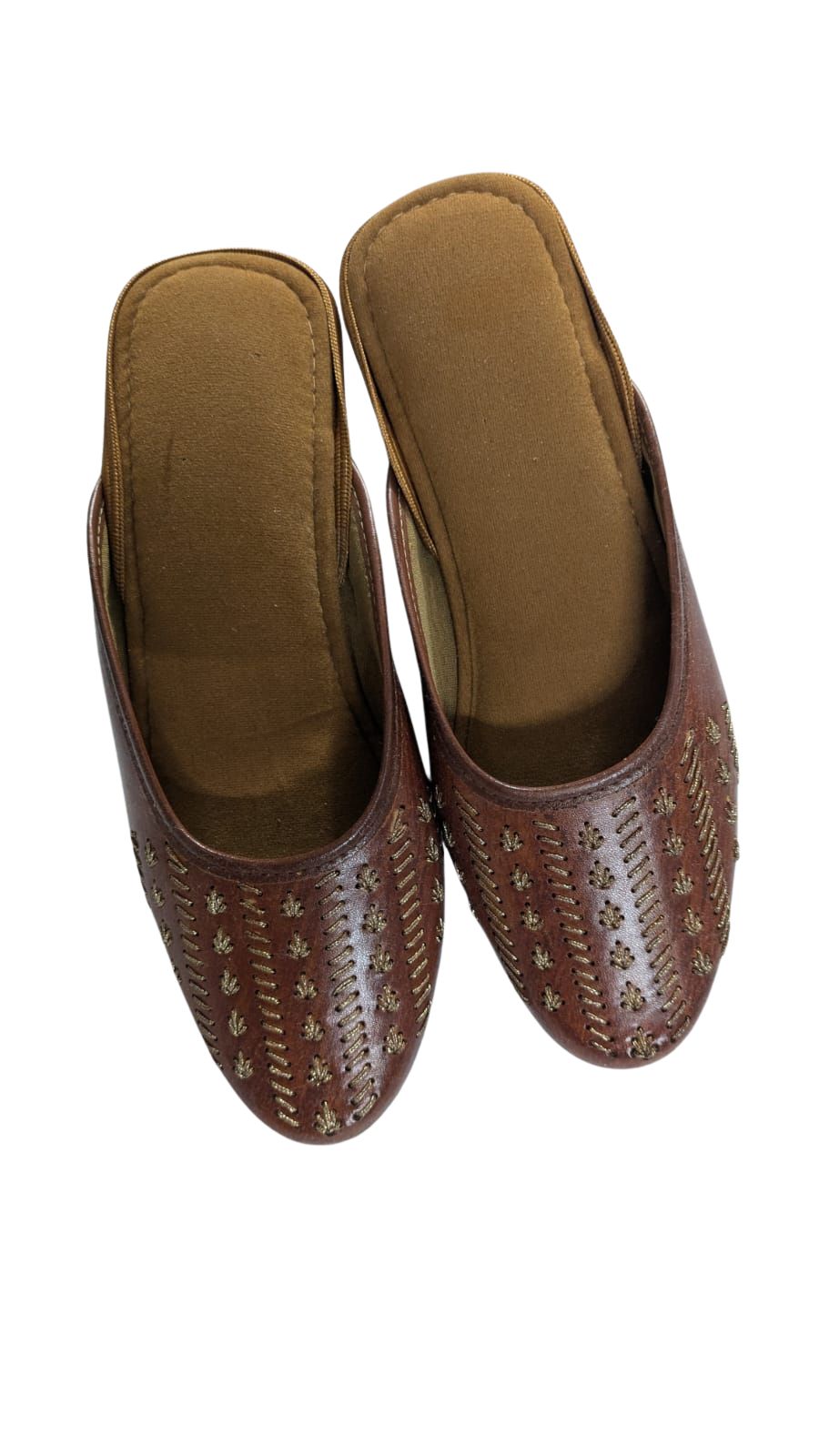 ZS Fashion Handcrafted Brown Leather Ethnic Mojari Jutti for Women | Traditional Slip-On Casual Footwear with Embroidered Design
