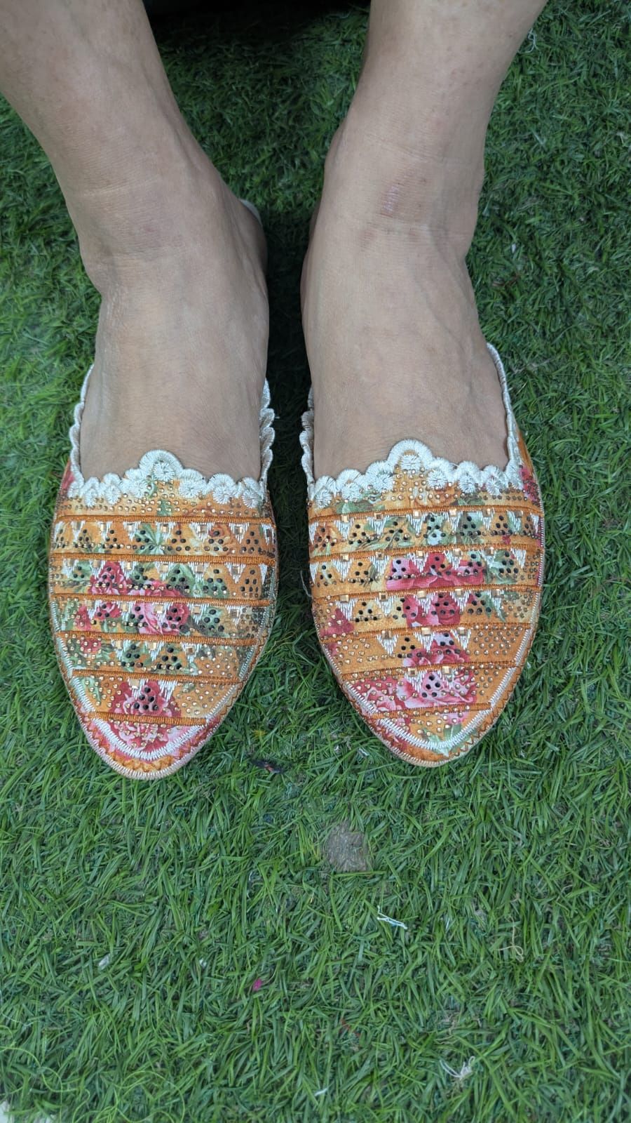 ZS Fashion Women's Floral Embroidered Mules – Pointed Toe Slip-On Flats with Lace Trim, Pink & Green Ethnic Footwear