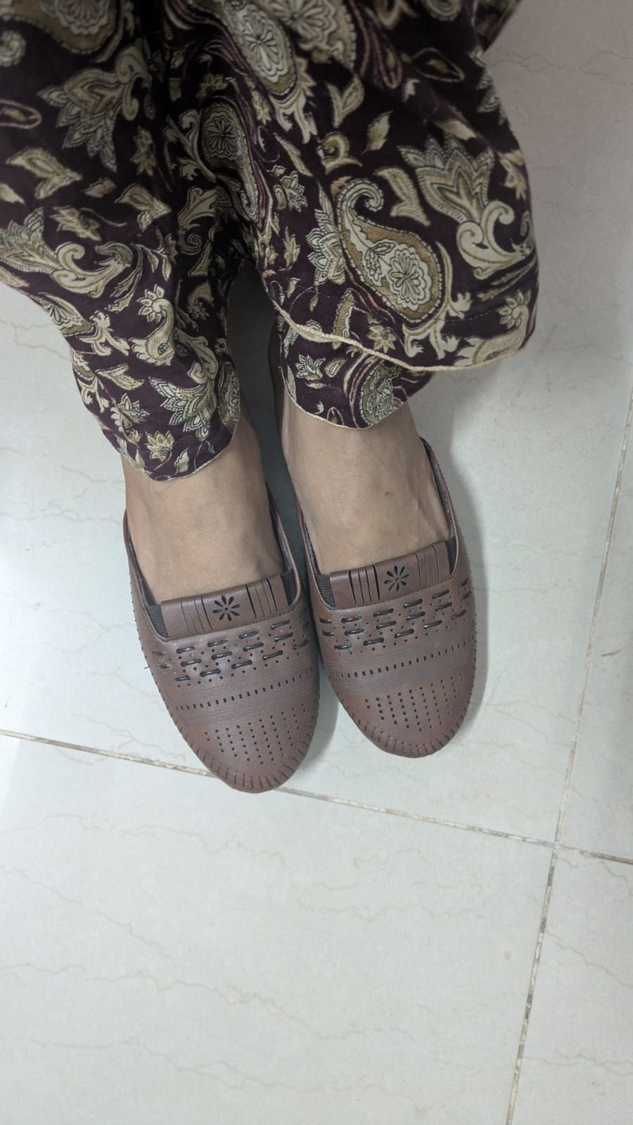 ZS Fashion Women’s Slip-On Mules | Perforated Design, Quilted Insole, Casual Comfort Slippers Brown