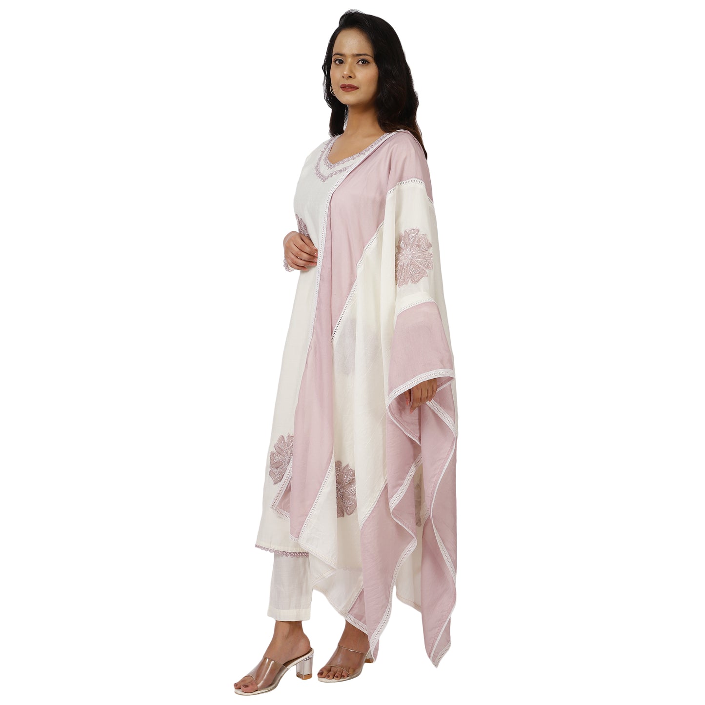 Women’s Ethnic Outfit with Dual-Tone Dupatta