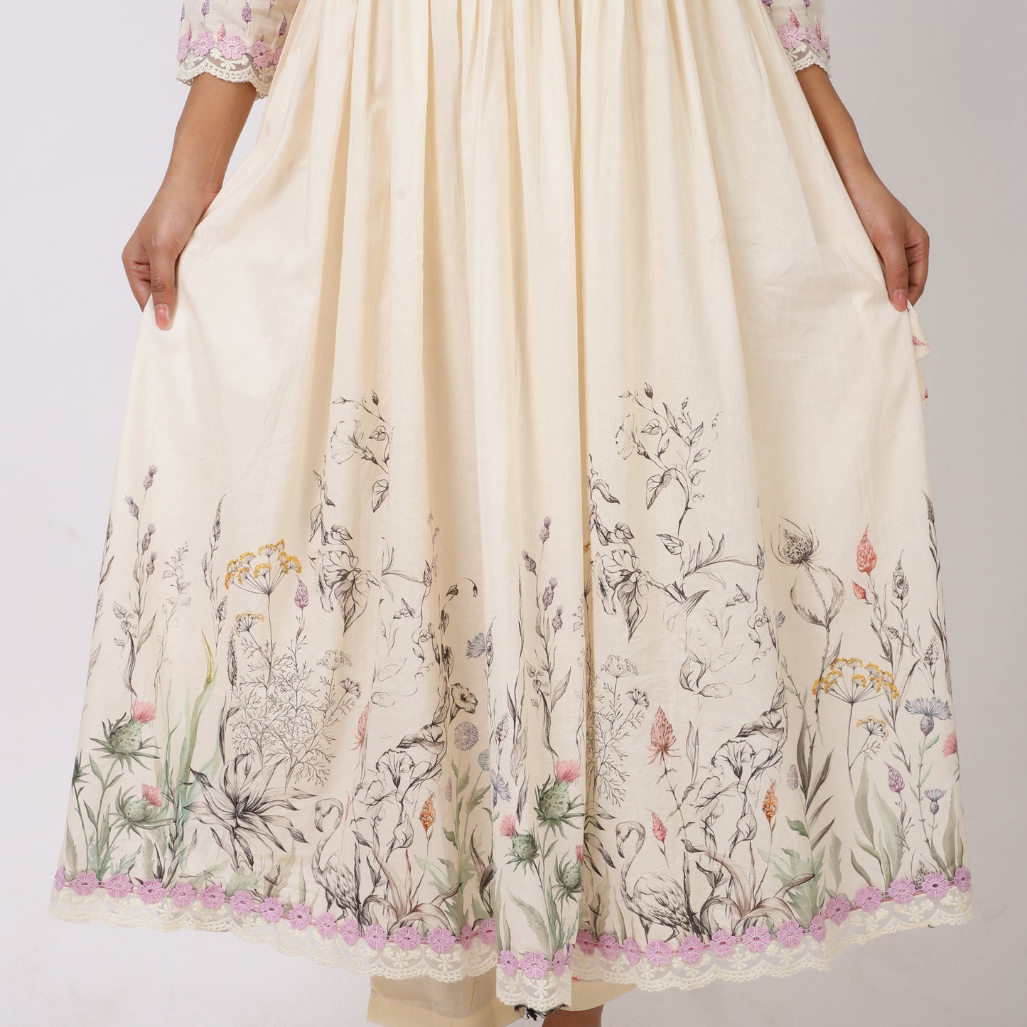 Dupatta Detailing of Off-White Floral Printed Kurta Set