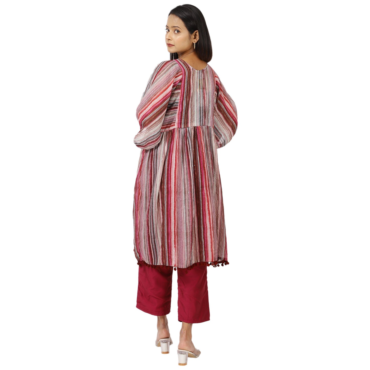 Back view of women's striped cotton kurta with balloon sleeves