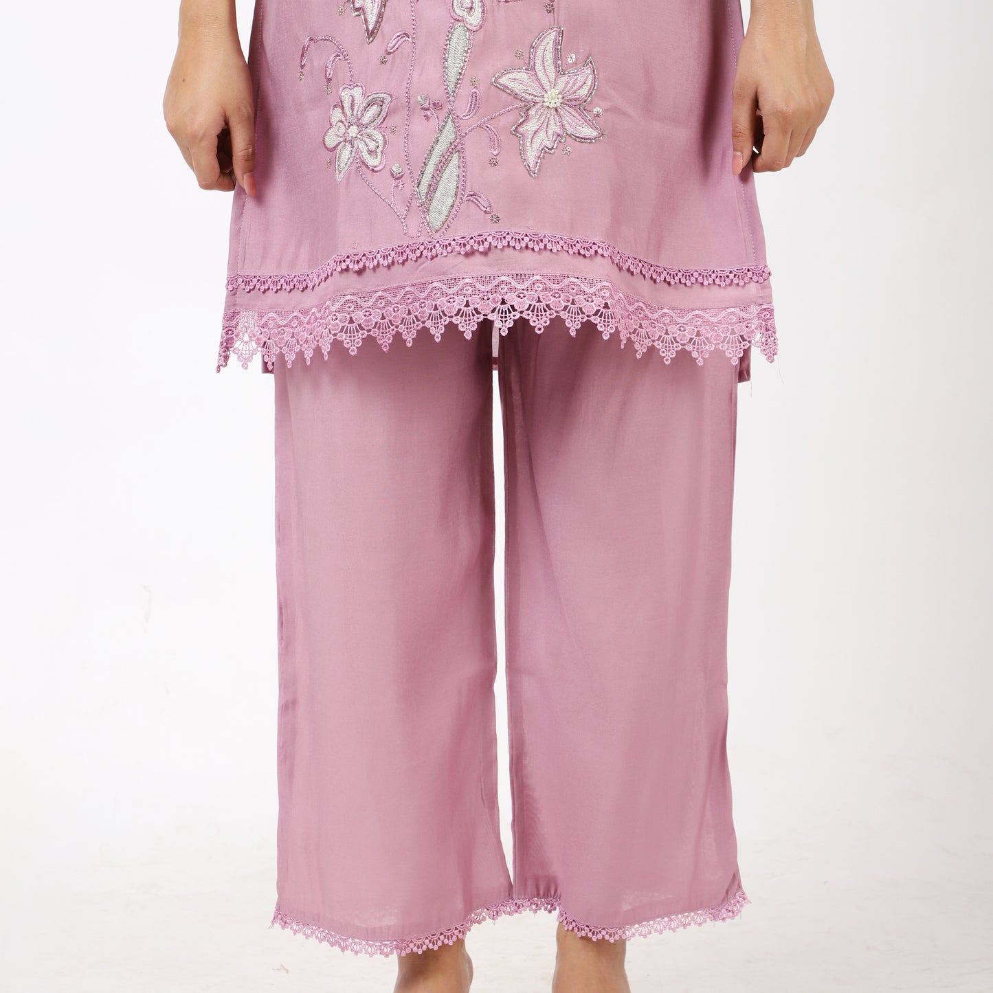 Women's V-Neck Pink Kurta Pant Set with Embroidery and Lace Detail – Festive