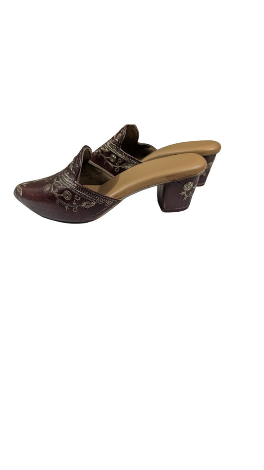 ZS Fashion Women's Handcrafted Ethnic Mules | Maroon Embroidered Slip-On Jutti with Golden Thread Work | Traditional Festive & Wedding Footwear