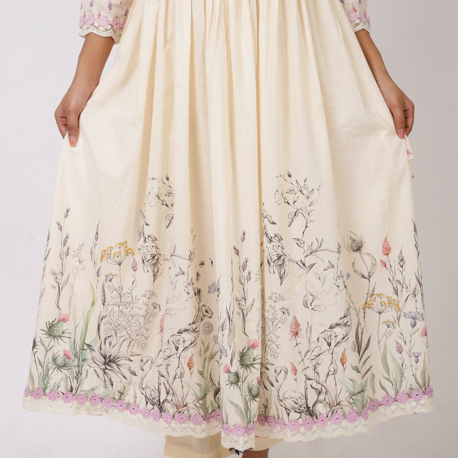 Dupatta Detailing of Off-White Floral Printed Kurta Set