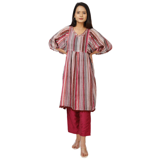 Front view of women's pink and grey striped cotton kurta set with balloon sleeves